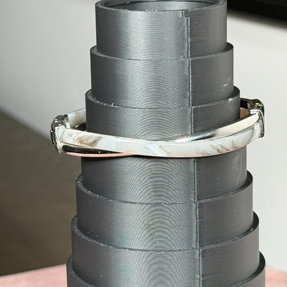 Michael Kors Silver-Tone & Gray Marbled Twisted Bangle Bracelet - Picture 6 of 9